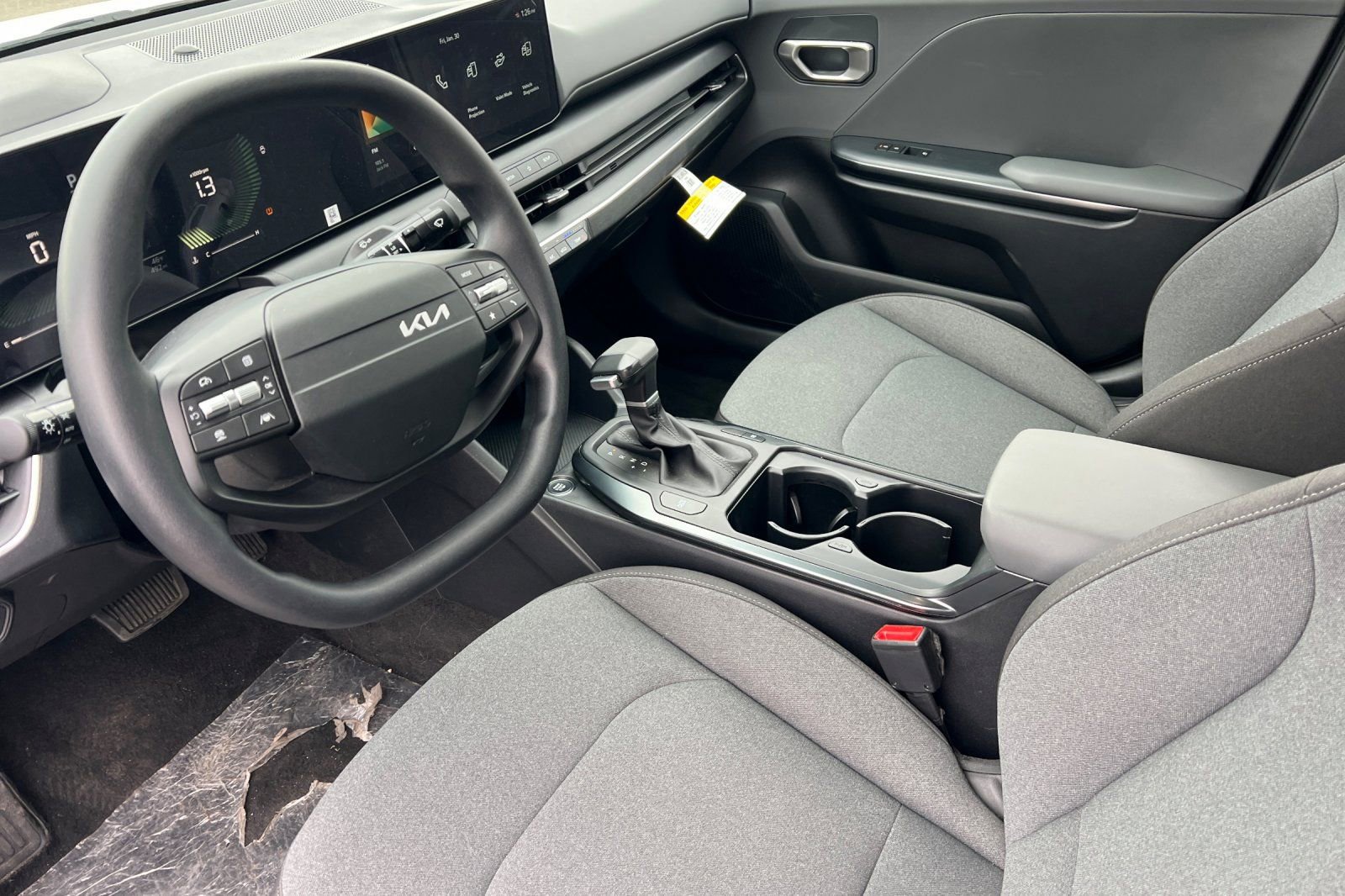 Used 2025 Kia K4 LX image 7