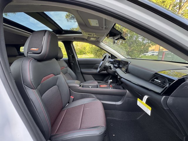 New 2026 Nissan Kicks SR w/ SR Premium Package AWD/4WD image 5