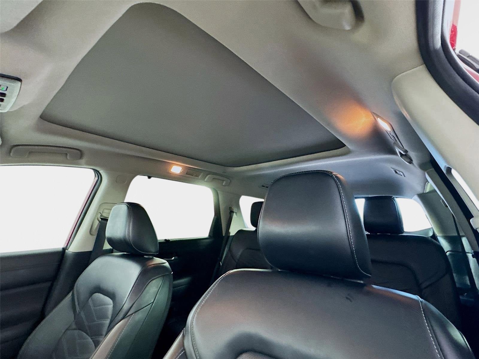 Certified 2023 Nissan Pathfinder Platinum AWD/4WD image 14