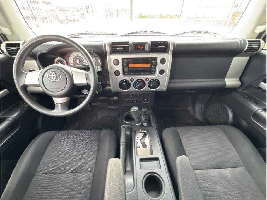 Used 2007 Toyota FJ Cruiser 4WD image 13