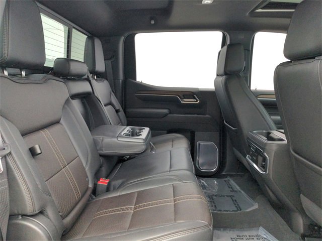 Used 2022 Chevrolet Silverado 1500 High Country w/ Technology Package image 41
