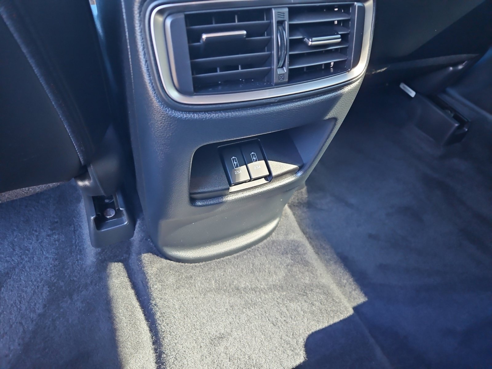 Used 2022 Honda CR-V Touring image 13