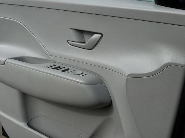 Used 2024 Hyundai Kona SEL FWD image 22