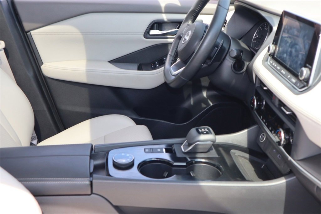 Certified 2023 Nissan Rogue SV w/ SV Premium B Package image 7