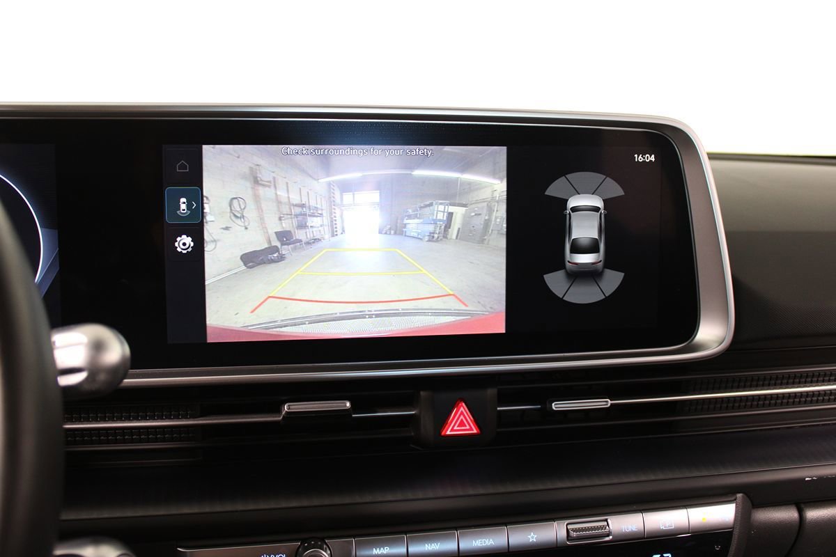 Used 2024 Hyundai Ioniq 6 SE RWD image 21
