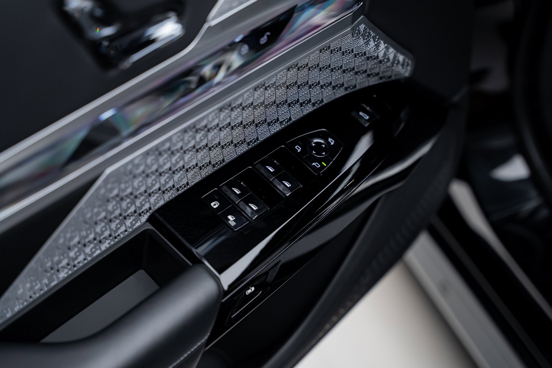 Used 2023 BMW i7 xDrive60 w/ Executive Package 2 image 54