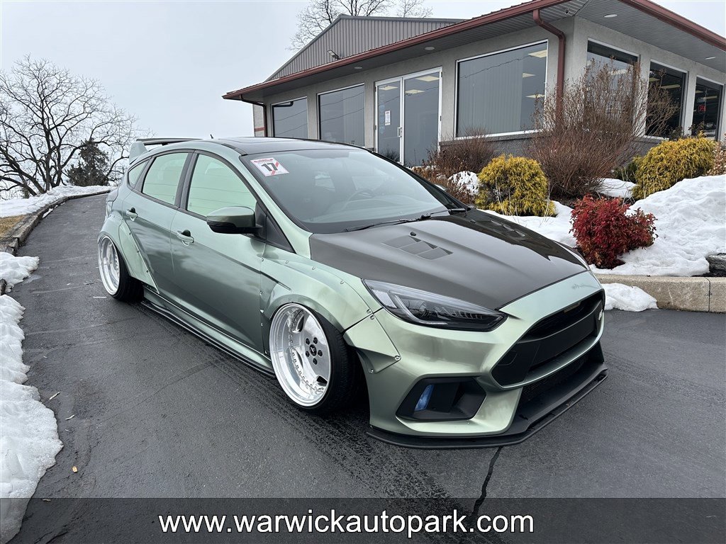 Used 2017 Ford Focus RS image 1