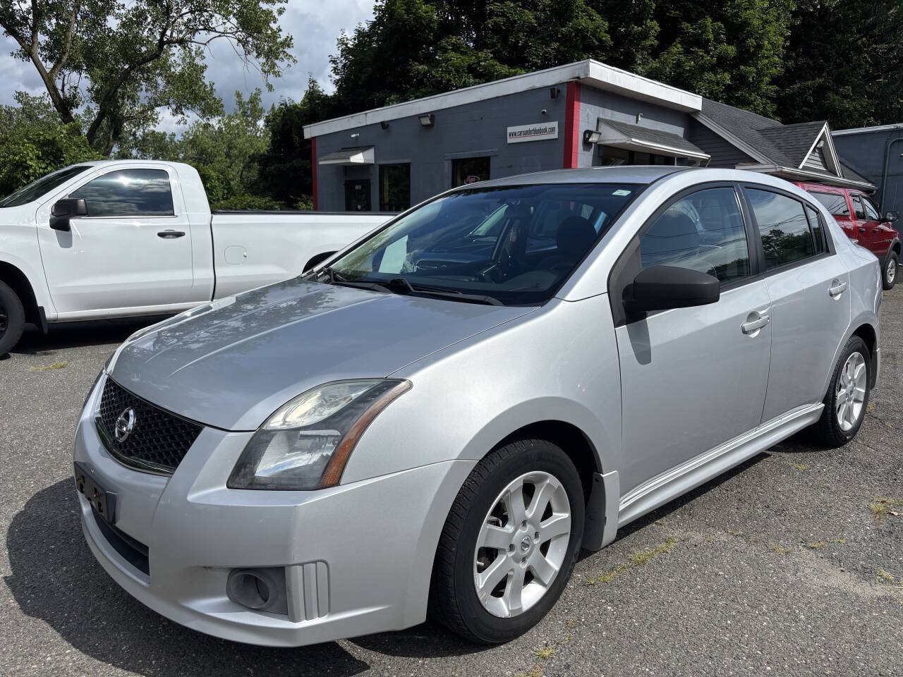 Used 2012 Nissan Sentra 2.0 SR FWD image 1