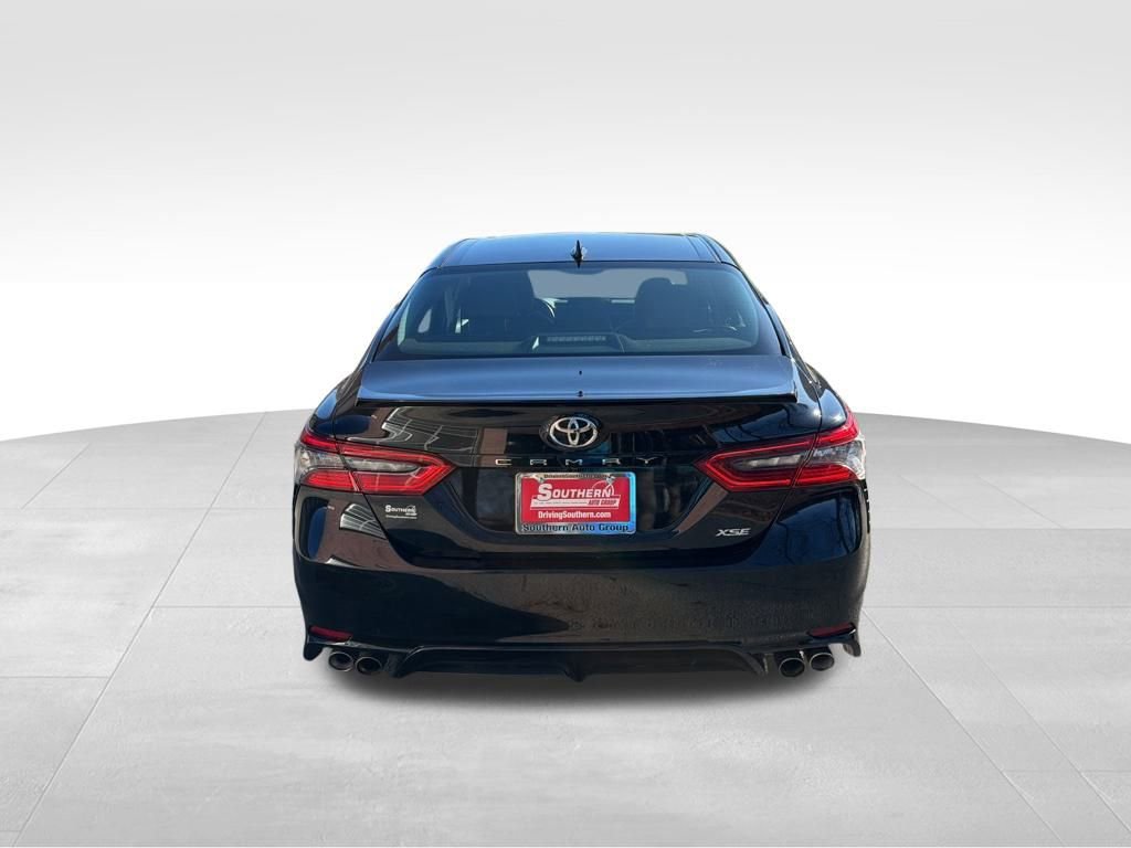 Used 2023 Toyota Camry XSE image 4