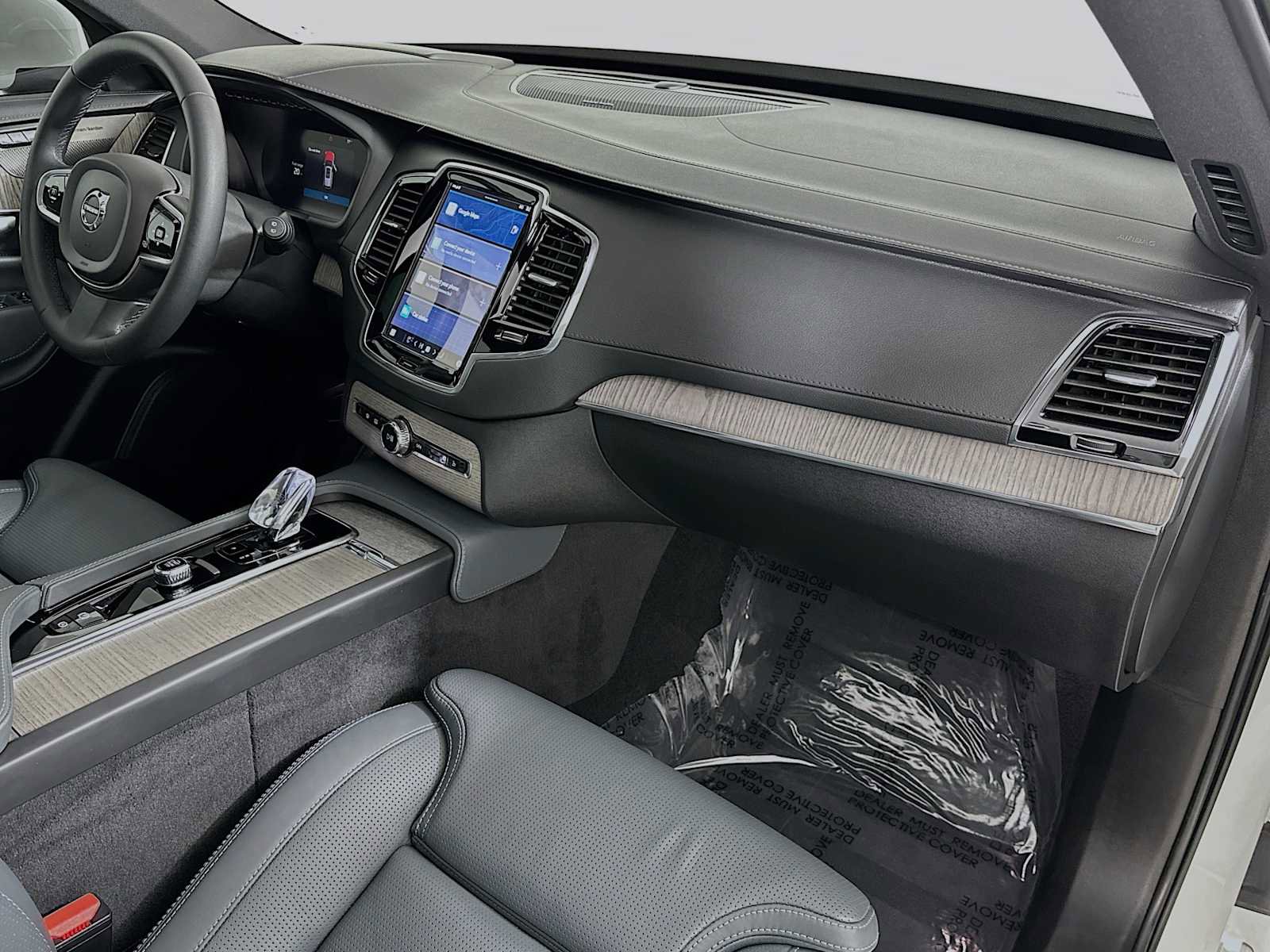 Certified 2023 Volvo XC90 B6 Ultimate image 29