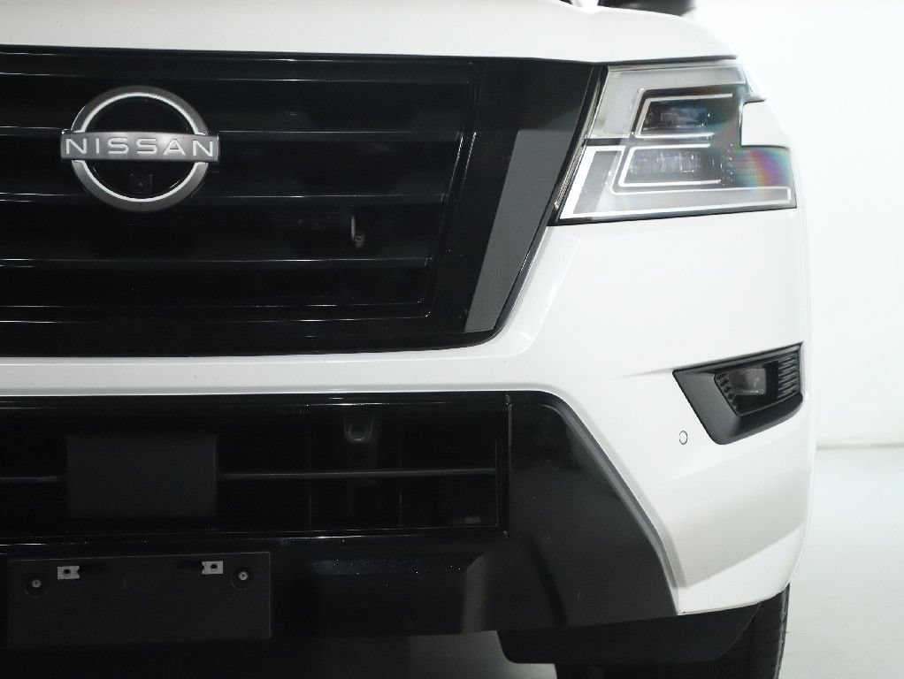 Used 2022 Nissan Armada SL w/ Midnight Edition Package RWD image 8