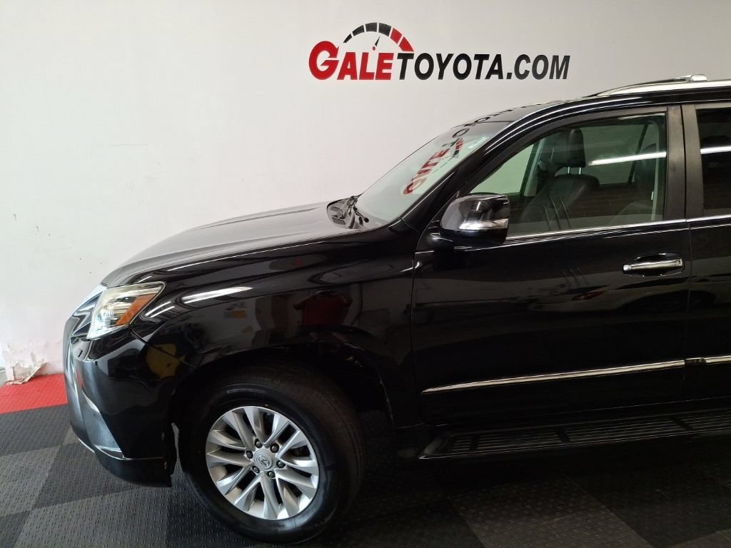 Used 2016 Lexus GX 460 w/ Premium Package AWD/4WD image 5