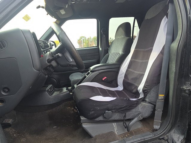 Used 2000 Chevrolet Blazer LS w/ LS Preferred Equipment Group AWD/4WD image 18