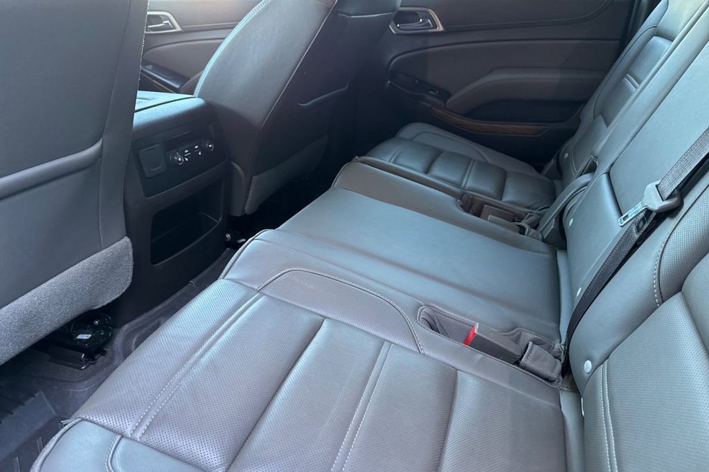 Used 2020 GMC Yukon XL Denali w/ Denali Premium Package image 13