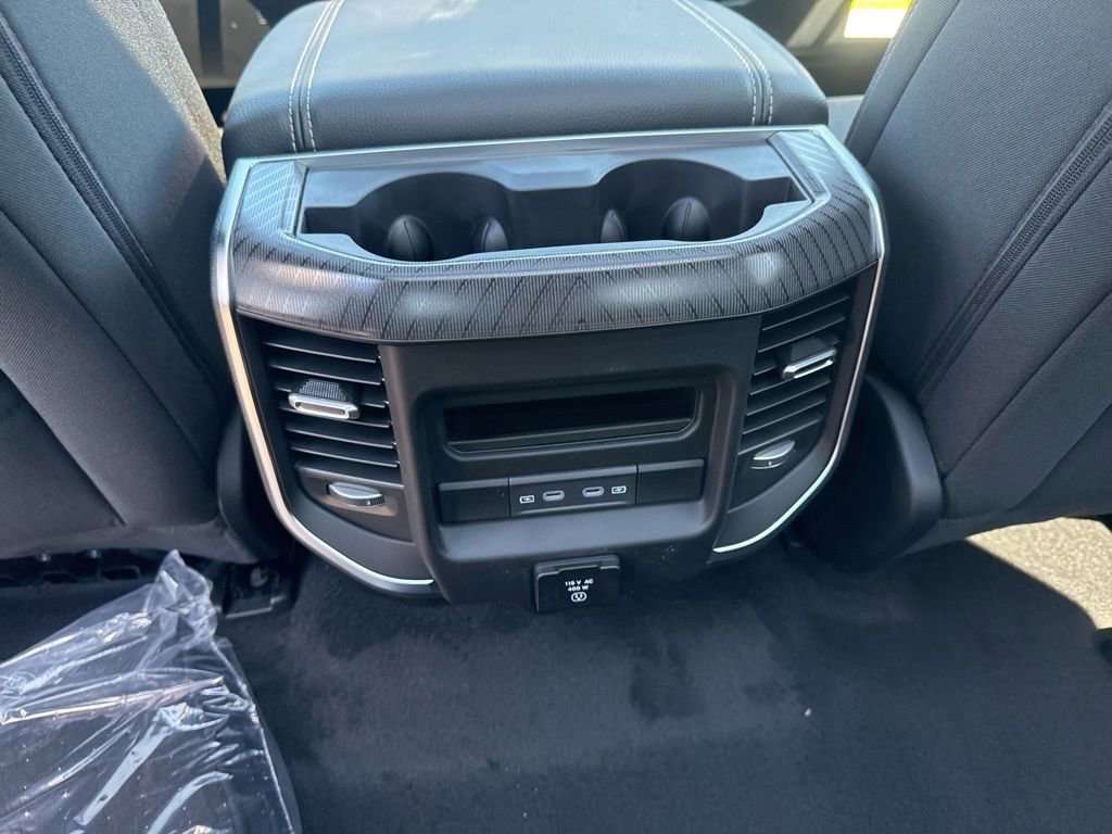 New 2026 RAM 1500 4x4 Crew Cab image 23