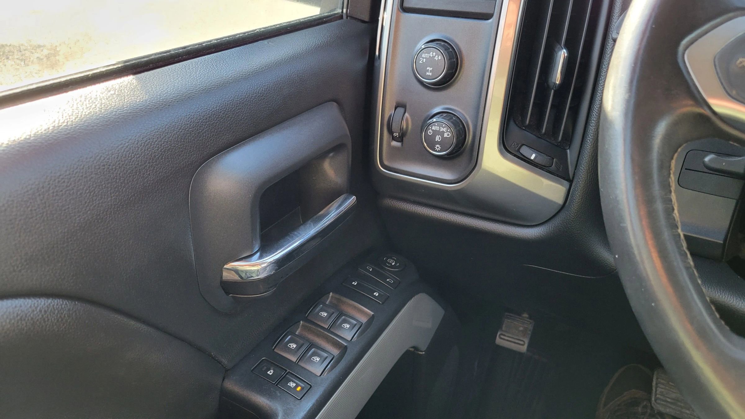 Used 2017 Chevrolet Silverado 1500 LT w/ All Star Edition image 13