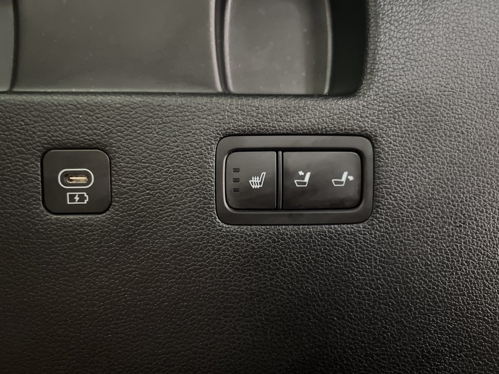 Used 2024 Hyundai Palisade Limited AWD/4WD image 43