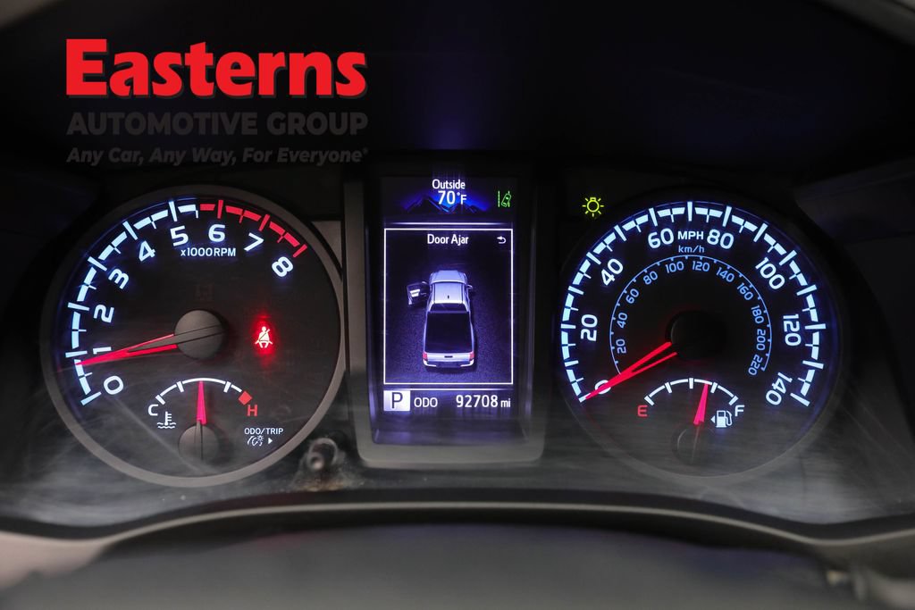 Used 2020 Toyota Tacoma SR RWD image 17