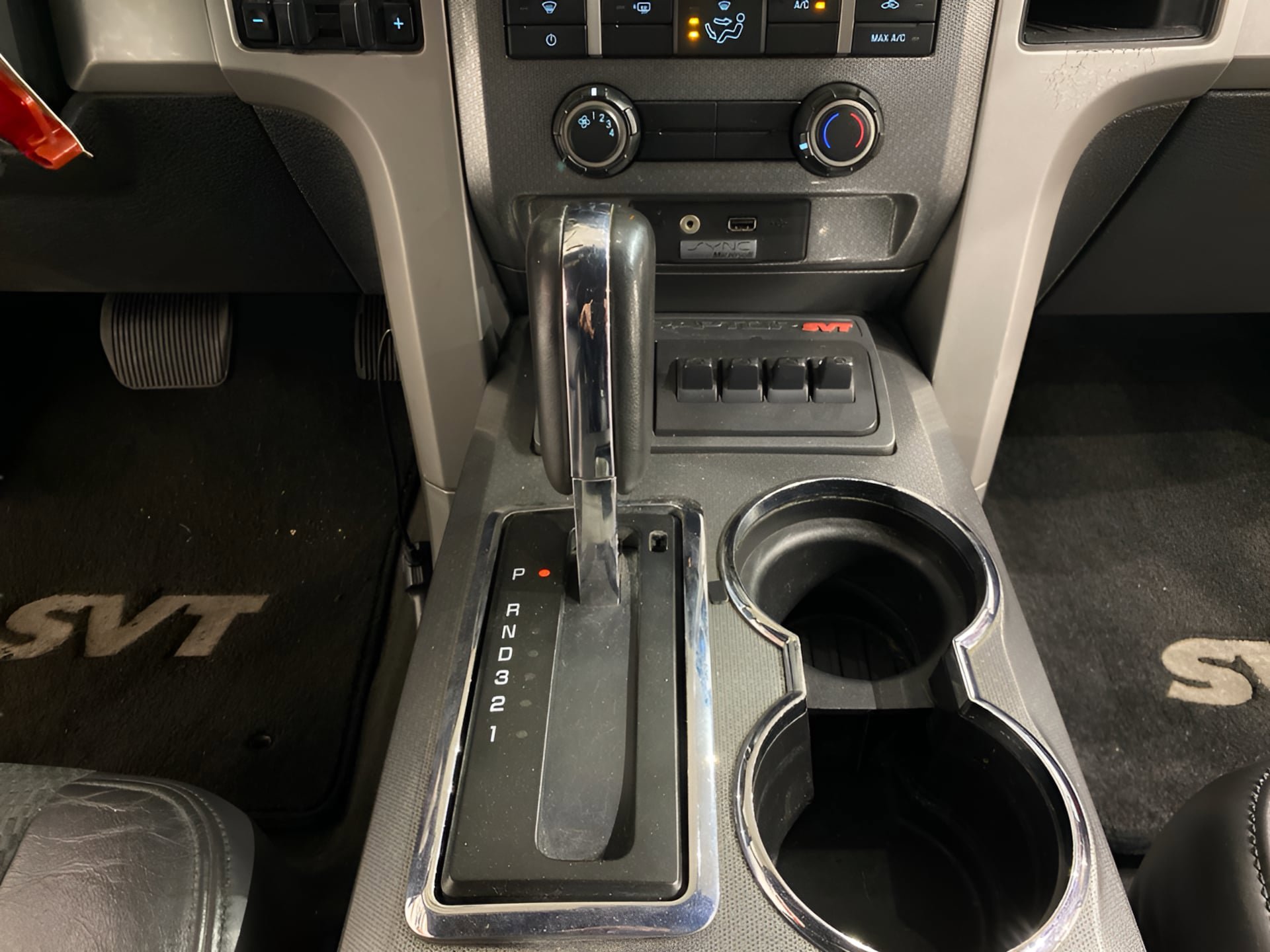 Used 2010 Ford F150 Raptor image 19