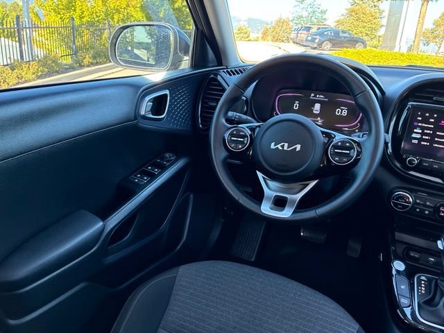 Used 2023 Kia Soul EX FWD image 24