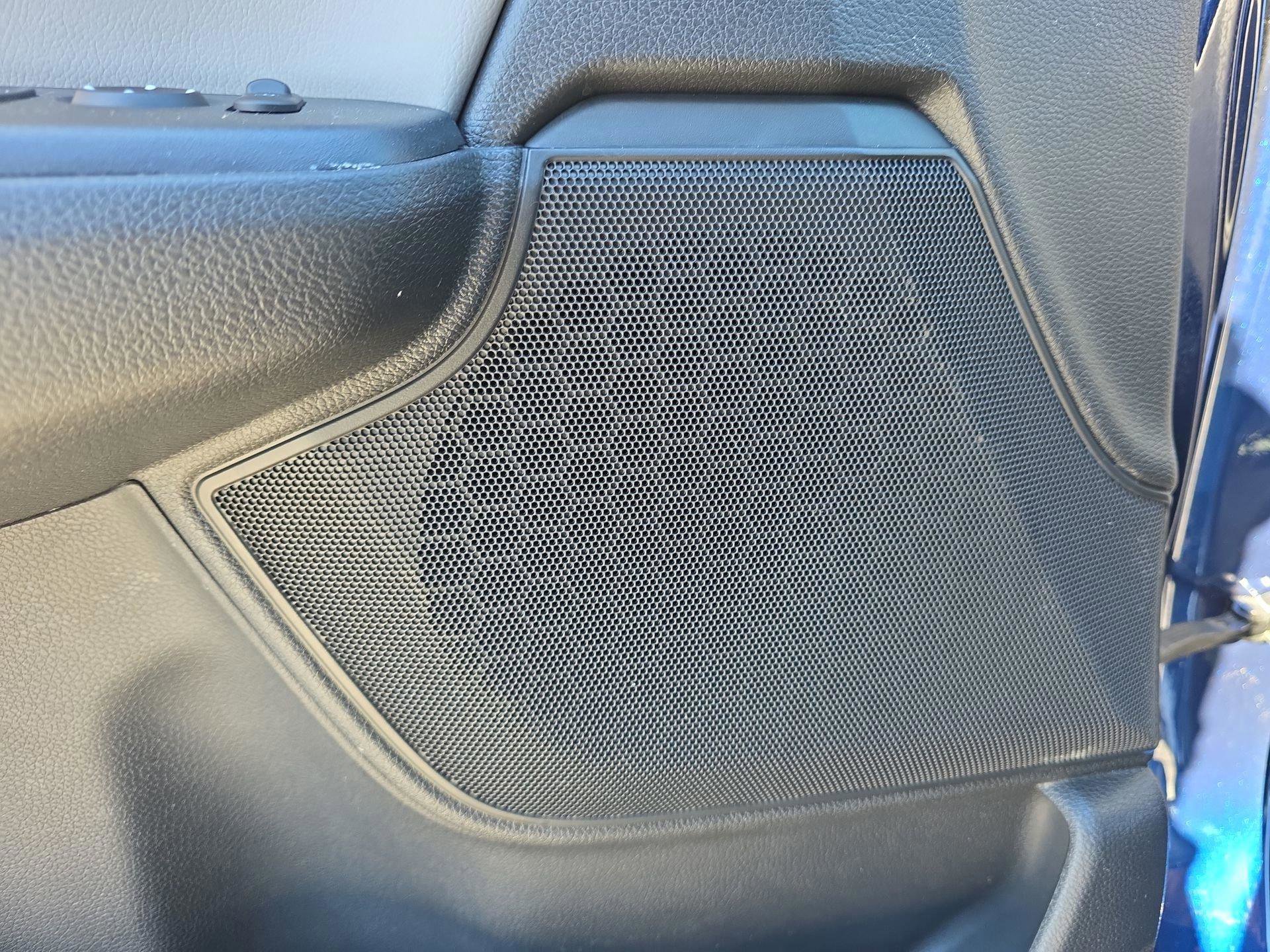 Used 2022 Honda CR-V Touring image 31