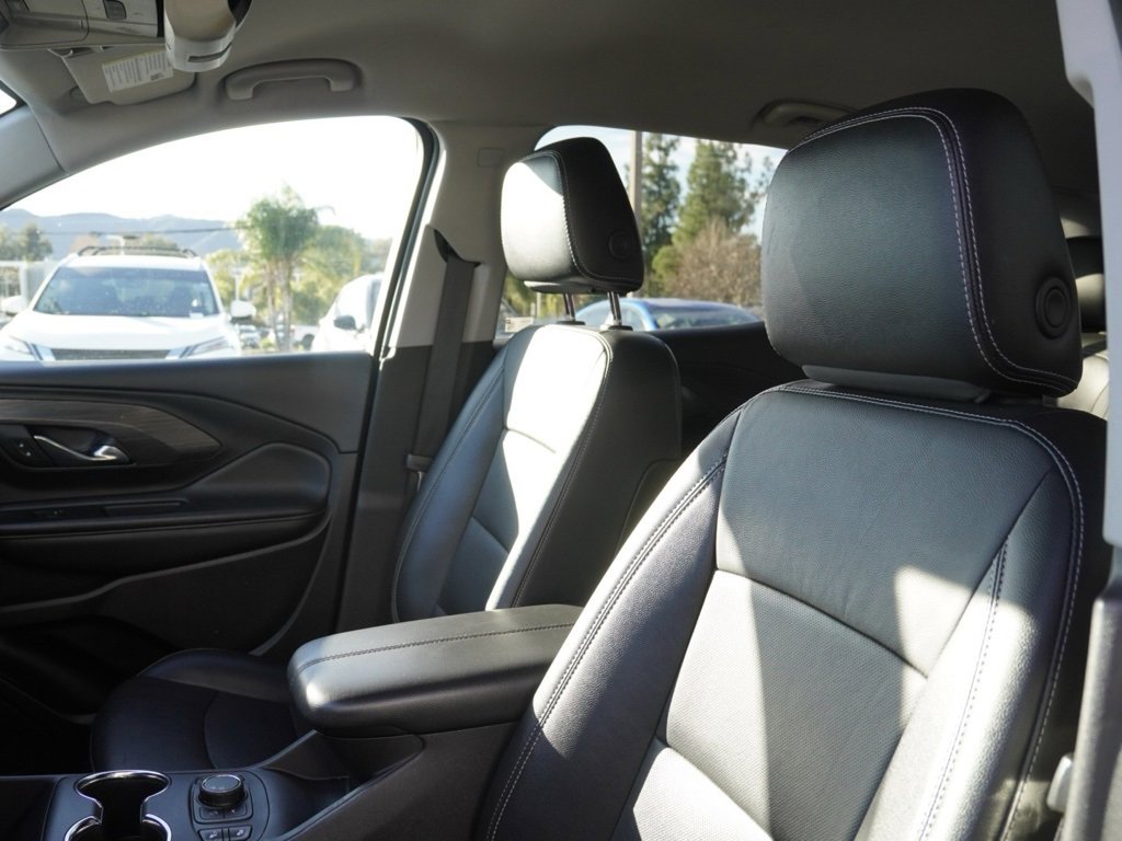 Used 2024 GMC Terrain SLT image 18