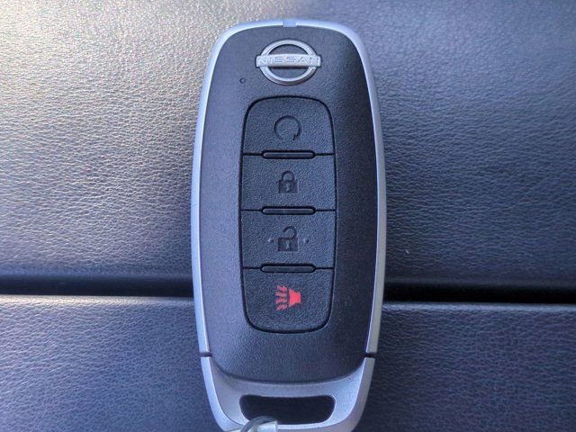 Used 2023 Nissan Rogue SV FWD image 28