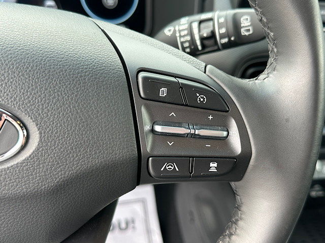 Certified 2023 Hyundai Kona Limited AWD/4WD image 24