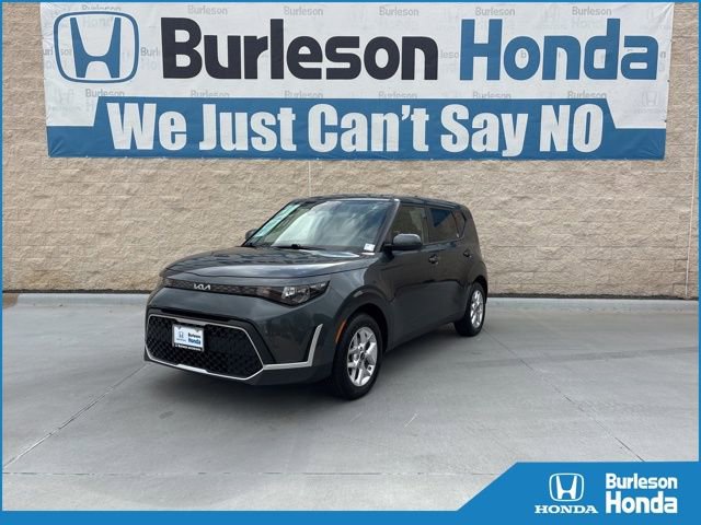 Used 2025 Kia Soul LX w/ LX Technology Package FWD video 1