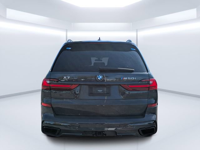 Used 2021 BMW X7 M50i image 4