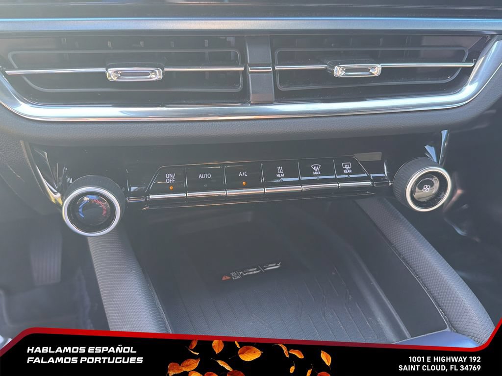 Used 2025 Chevrolet Equinox EV LT w/ Convenience Package FWD image 21