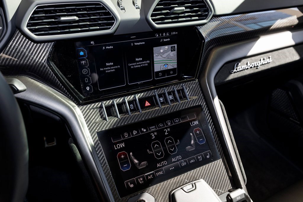 Used 2024 Lamborghini Urus Performante image 28