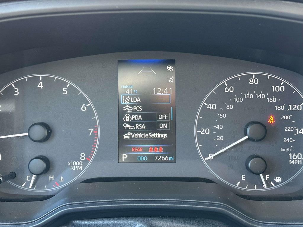 Used 2024 Toyota Corolla LE image 16