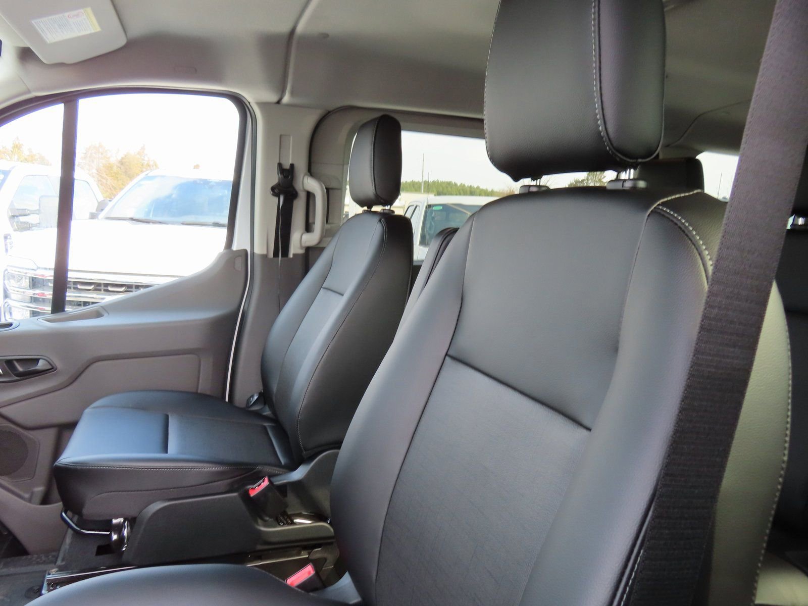 New 2026 Ford Transit 350 XL image 13