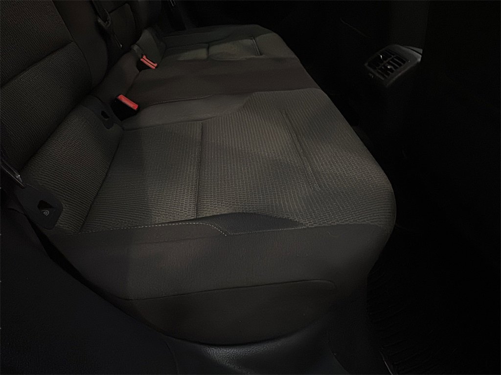 Used 2016 Volkswagen Golf S image 12