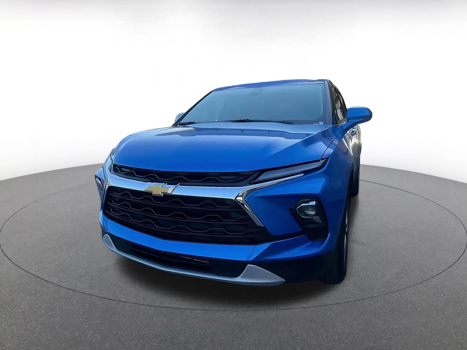 Used 2026 Chevrolet Blazer LT FWD image 6
