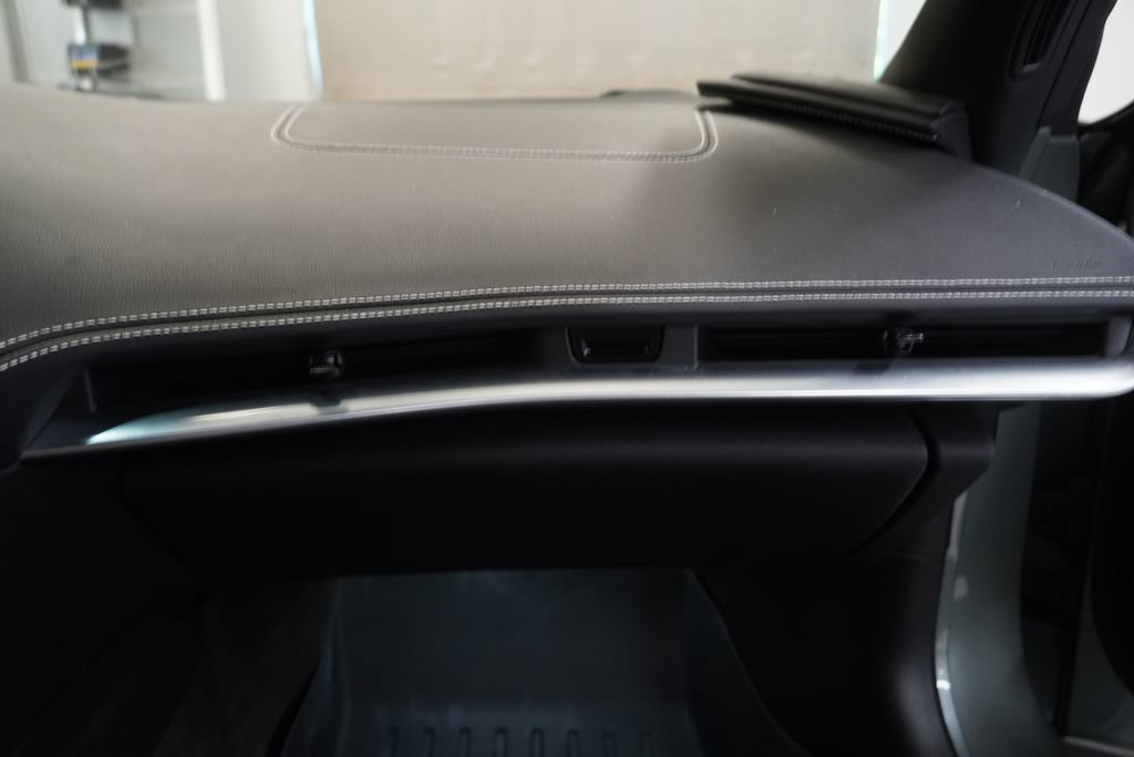 Used 2022 Chevrolet Corvette Stingray Preferred Cpe w/ Battery Protection Package RWD image 31