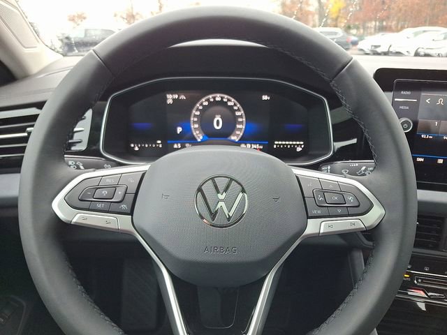 New 2026 Volkswagen Jetta SE w/ Black Wheel Package image 10