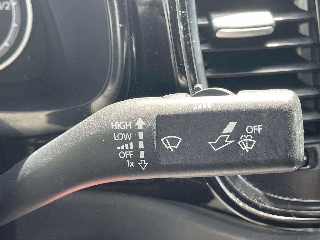 Used 2018 Volkswagen Beetle 2.0T S FWD image 24