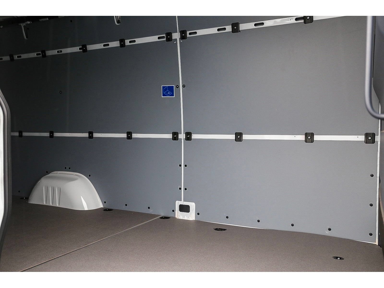 New 2024 Mercedes-Benz eSprinter 170 Cargo image 16