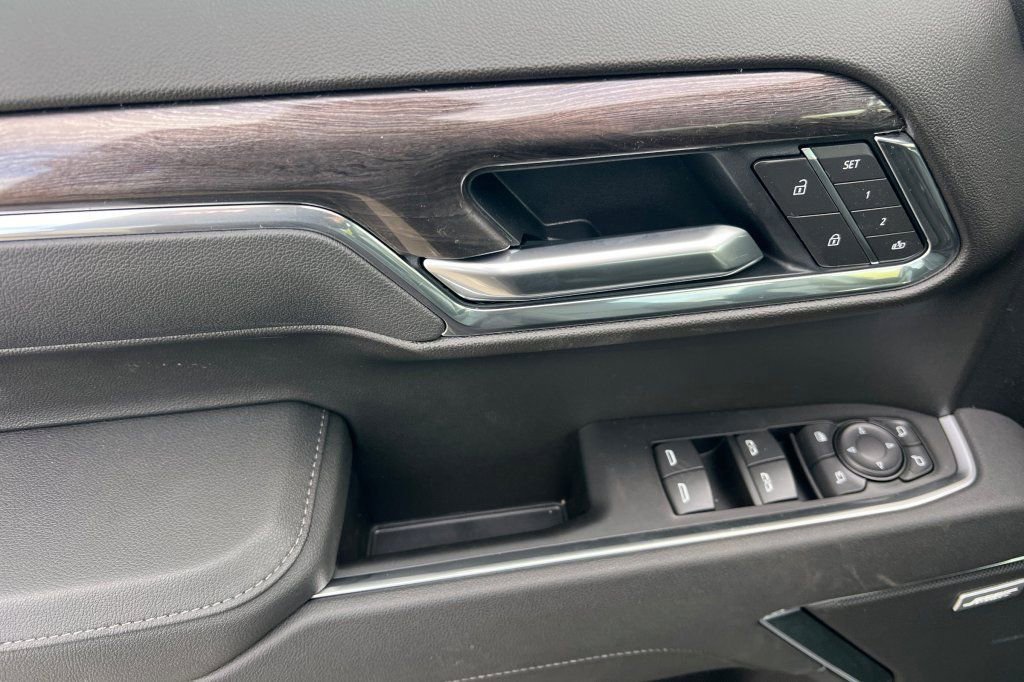 New 2026 Chevrolet Silverado 1500 LTZ w/ LTZ Premium Package AWD/4WD image 8