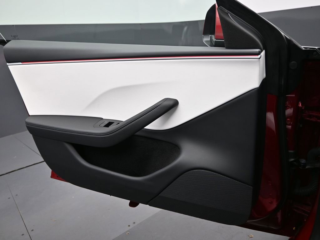 Used 2025 Tesla Model 3 Long Range image 12