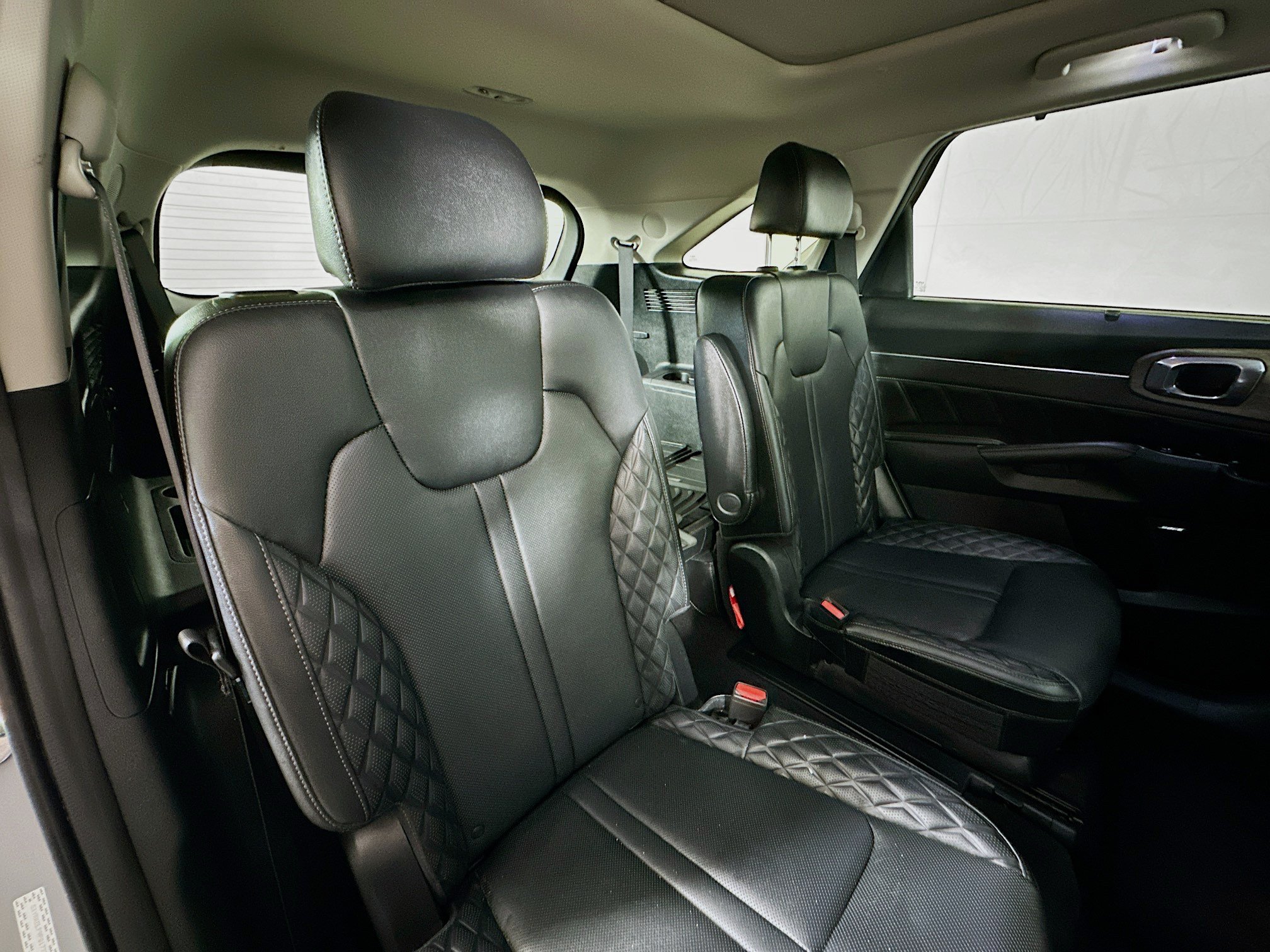 Used 2023 Kia Sorento SX AWD/4WD image 28