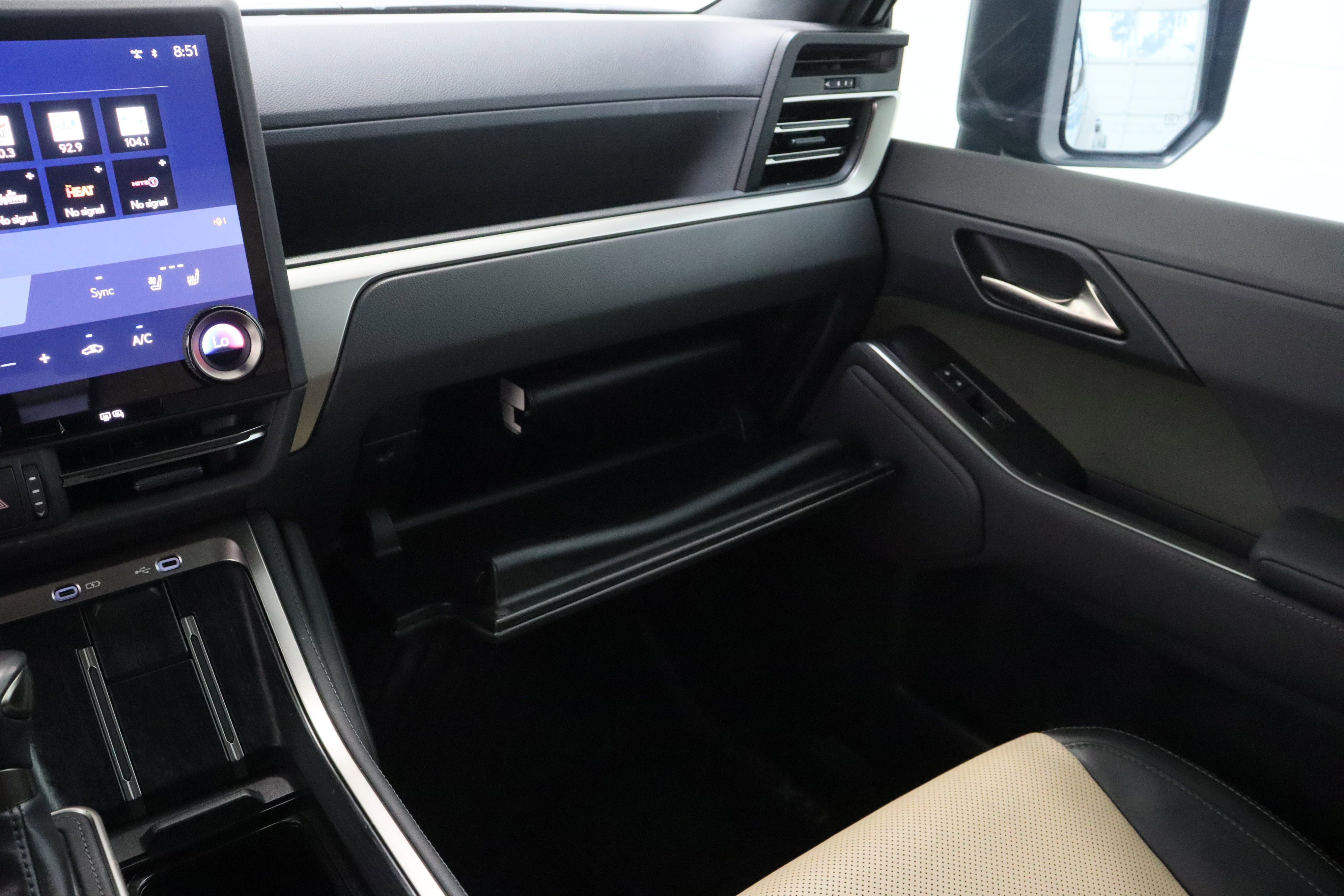 Used 2024 Lexus GX 550 image 24