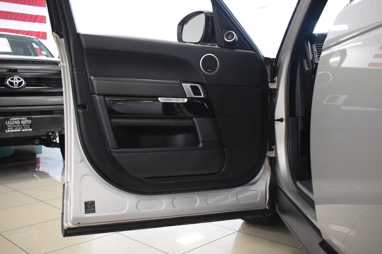 Used 2017 Land Rover Range Rover Supercharged image 35