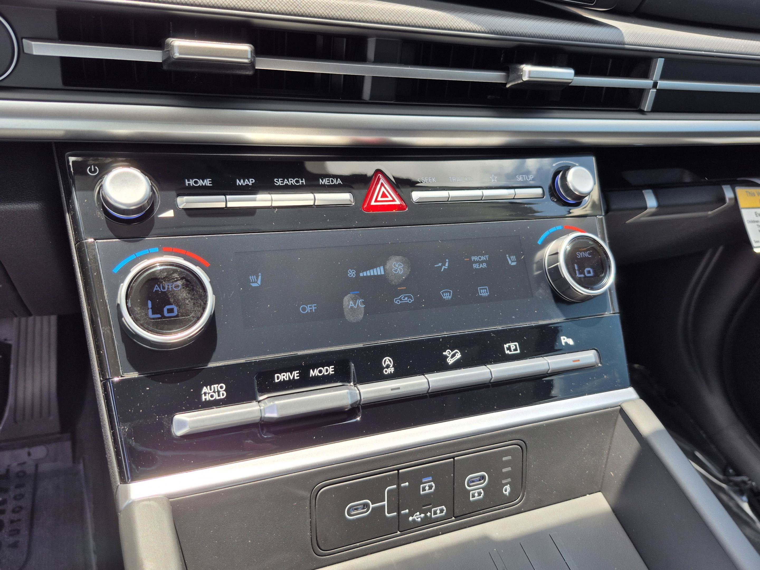 New 2026 Hyundai Santa Fe SEL FWD image 27
