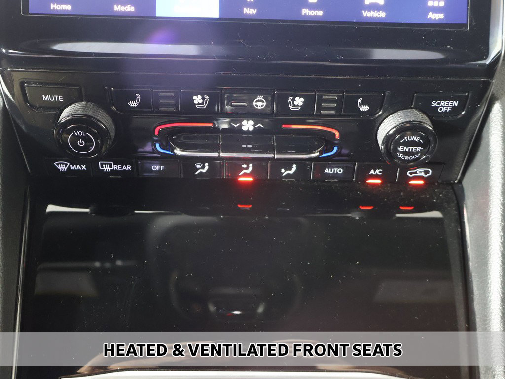 Used 2023 Jeep Grand Cherokee Overland w/ Adv Protech Group III AWD/4WD image 10