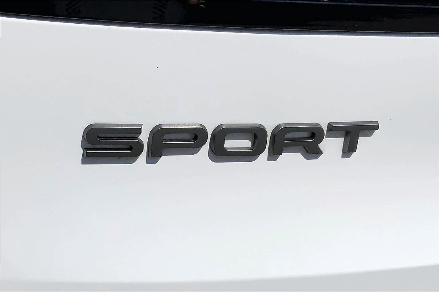 Used 2024 Land Rover Range Rover Sport SE image 10