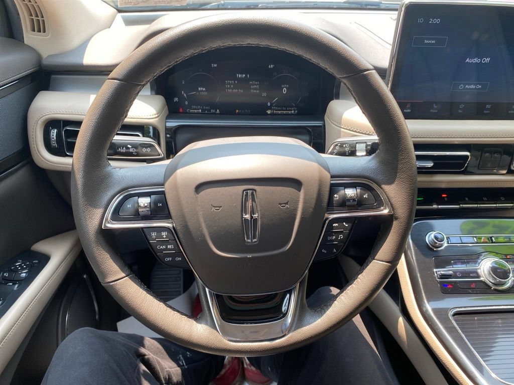 Used 2022 Lincoln Nautilus AWD image 14