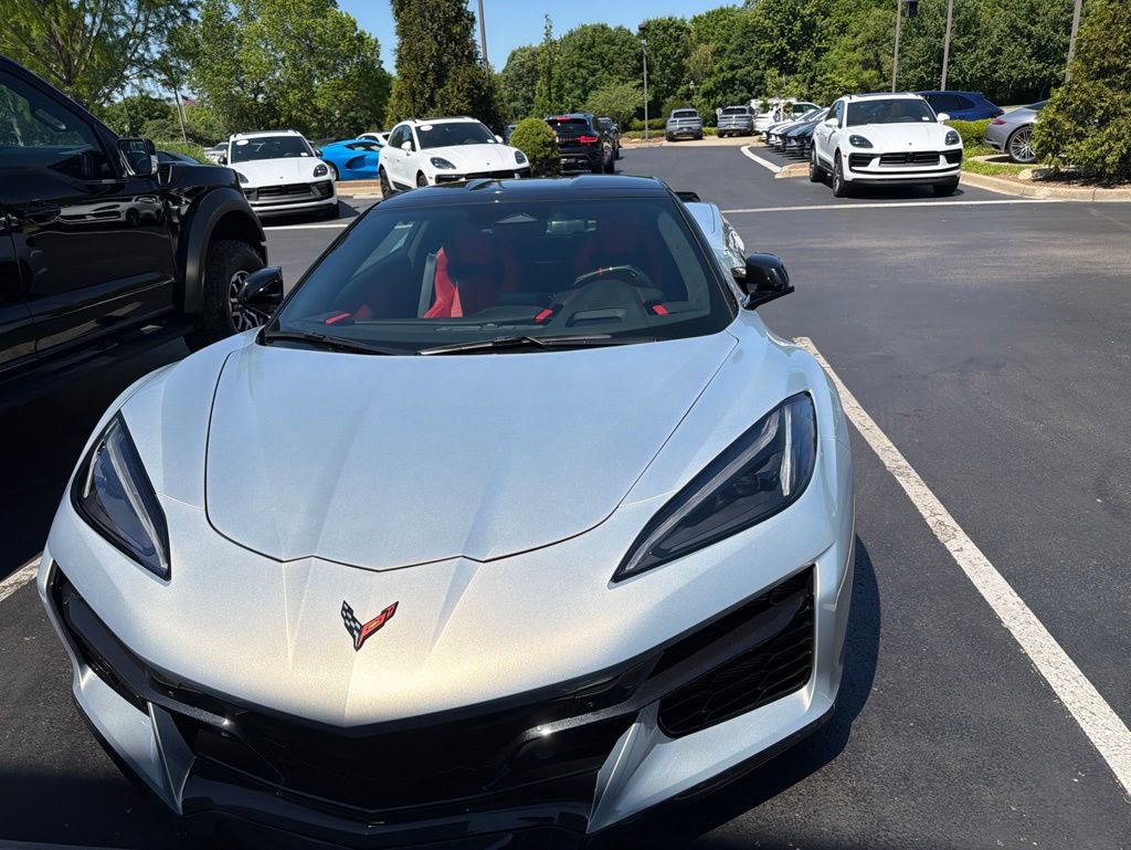 Used 2024 Chevrolet Corvette Z06 RWD image 14